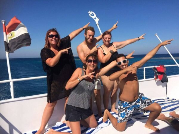 Paradise Island Boat Trip - Image 1