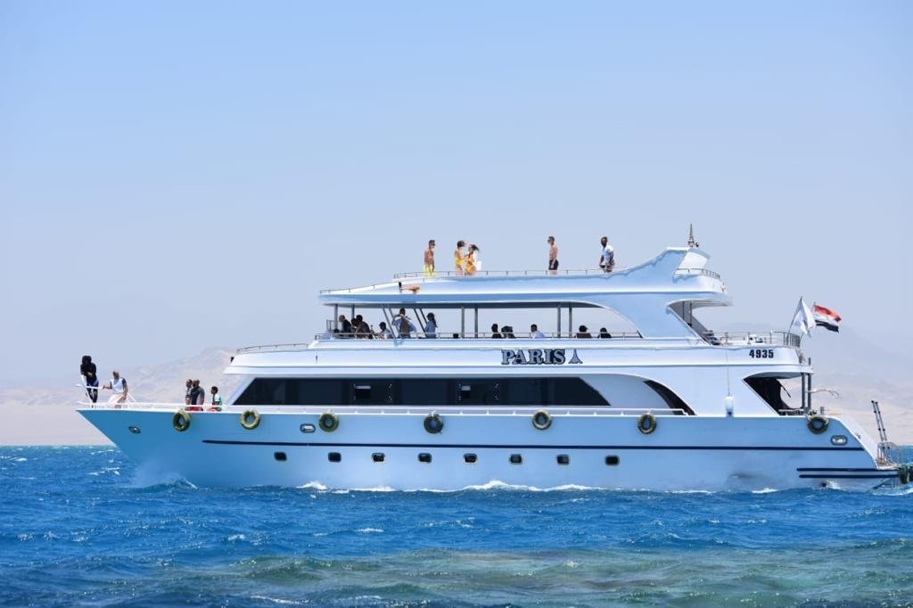 985f3ab8-101b-44f5-a47c-aa0505151df7 Private Boat - Image 1