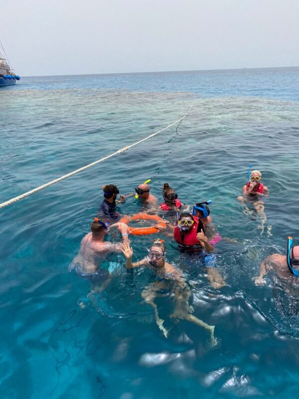 VIP Boat Trip (Tiran Island) - Image 2